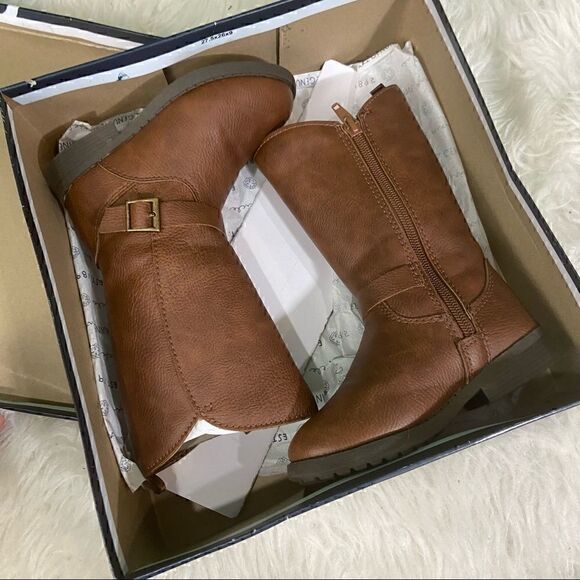 Osh Kosh browm winter and fall boots 8 girl - Picture 13 of 16